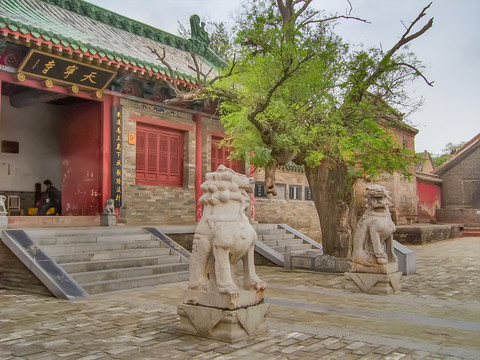 大伾山风景区天宁寺