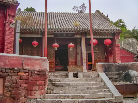 大伾山风景区太平兴国寺