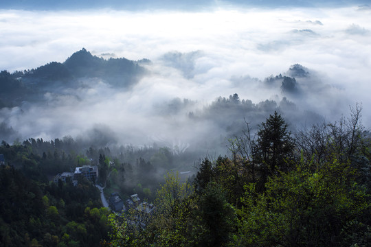 云中山村