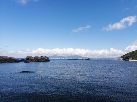 海天一线图海边蓝天