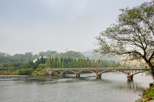 花亭湖库区风光