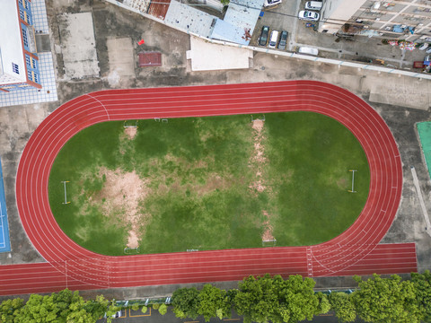 学校操场跑道空中航拍