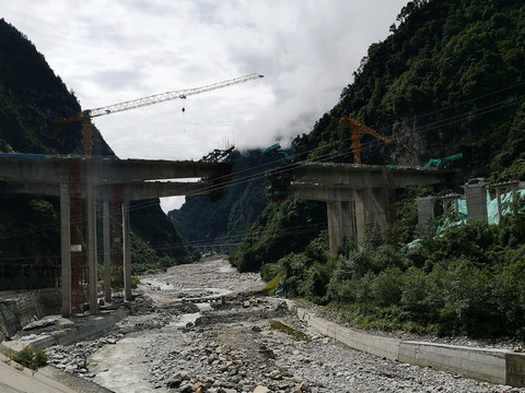 高速公路架桥