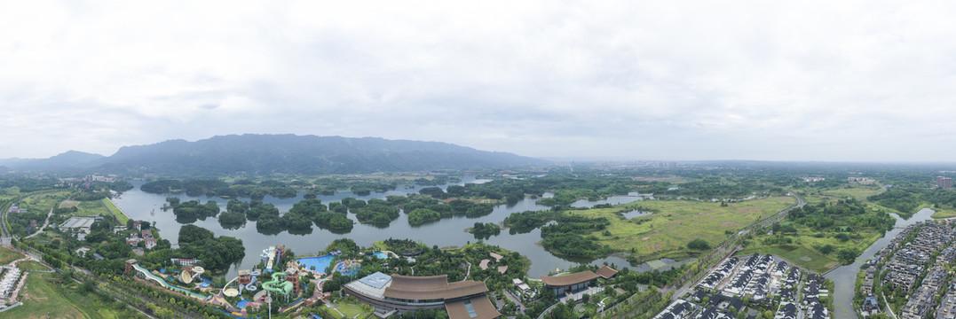 龙水湖湖泊全景