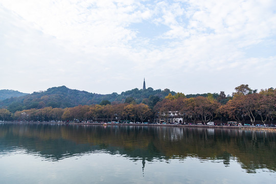 杭州北山街秋色