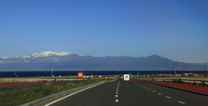 赛里木湖景区