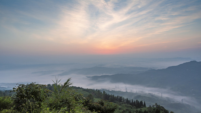 宜宾横江古镇晨雾高山丘壑