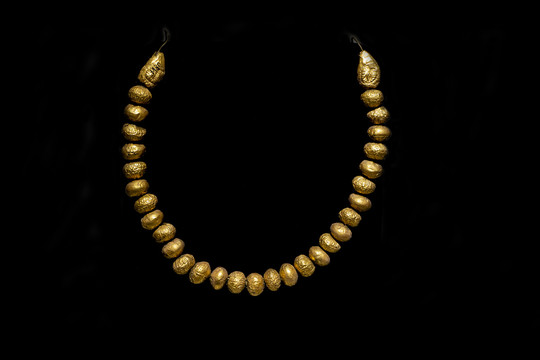 公元前3世纪兽形吊坠金项链