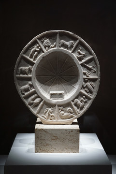 公元前1世纪大理石日晷
