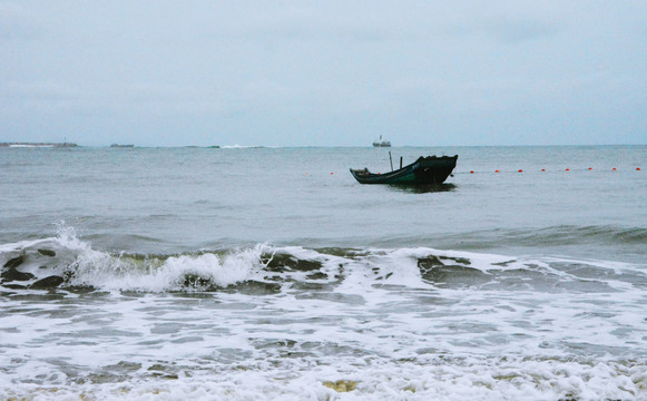 盐洲岛湾仔沙滩