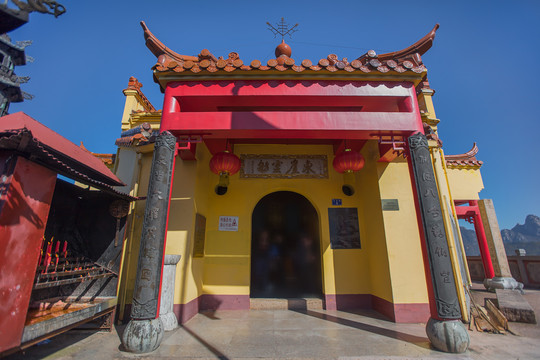 九华山东崖禅寺