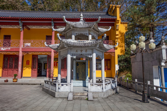 九华山九子岩景区双溪寺