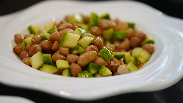 中餐凉菜拌黄瓜