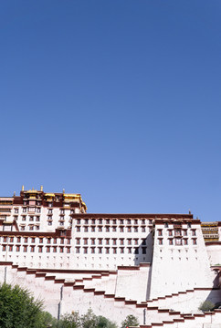 西藏拉萨布达拉宫天空风景摄影