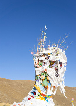 西藏拉萨经幡山脉天空风景摄影