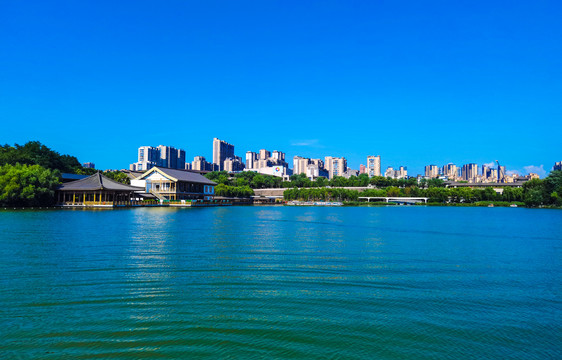 西安曲江池南湖古代风景