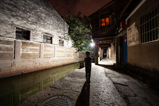 西小路的夜晚