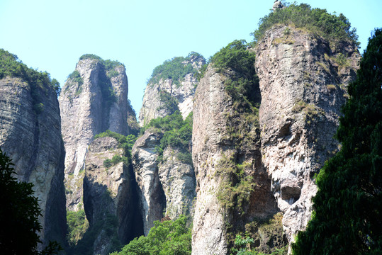 雁荡山灵峰景区象鼻岩