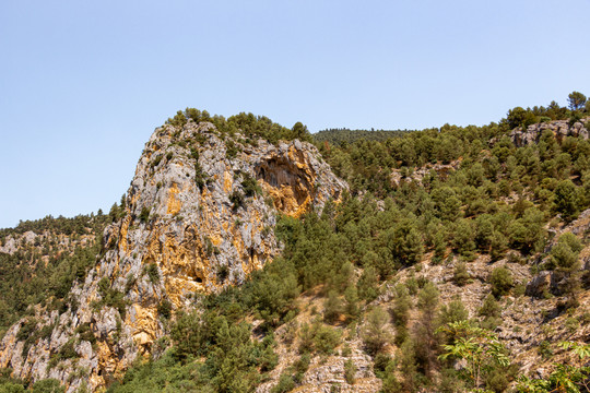 高山丘壑