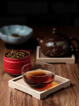 小罐茶红茶特写