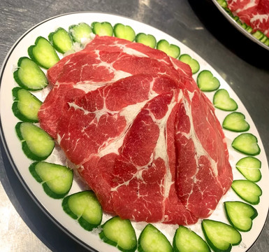 火锅食材雪花牛肉