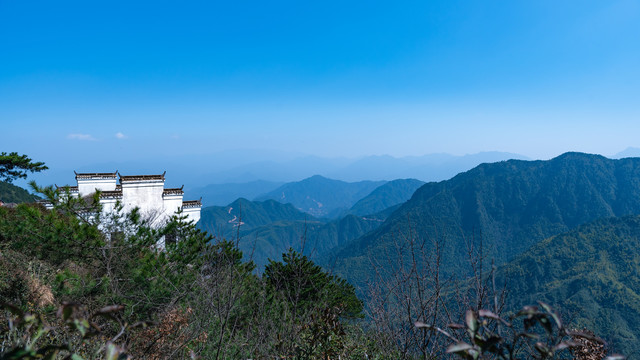 葛仙山深山庙宇