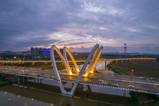 沣河桥夜景