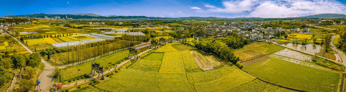 棠樾牌坊群全景