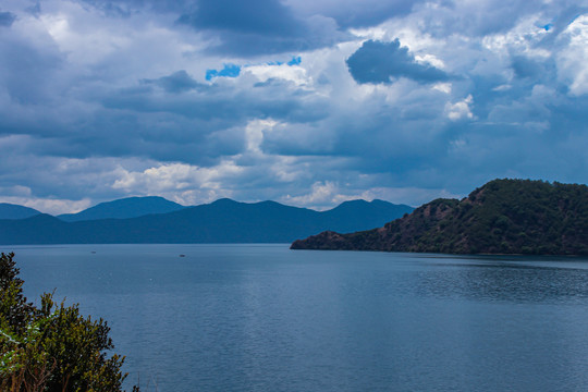 泸沽湖风光