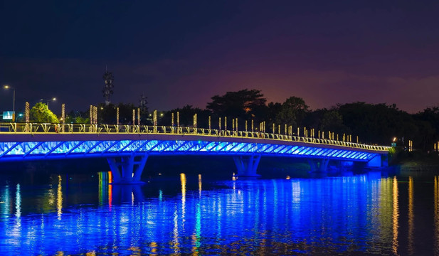 大桥灯光夜景