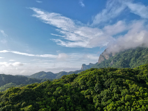 都峤山云雾