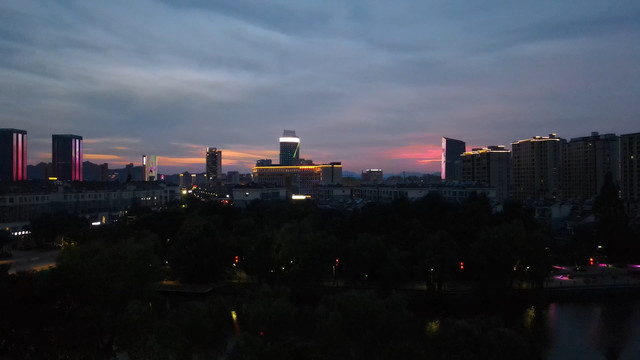 城市日落晚霞夜景