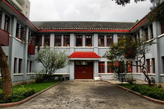 贵州大学校园