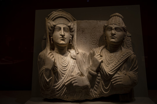 大马士革博物馆女士墓碑雕像
