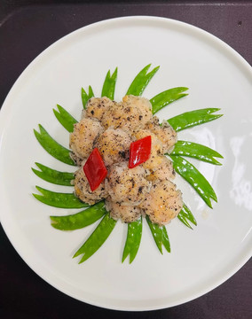 荷蘭豆蝦仁丸子