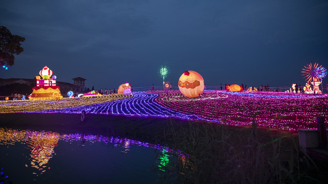 梦幻灯彩灯展