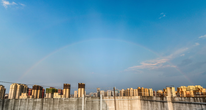 城市风光彩虹