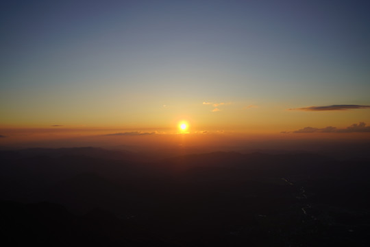 高山日出