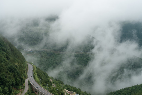 重庆巫山摩天岭云雾