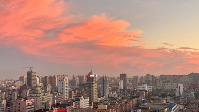 丹东锦山大街南立交桥方向市景