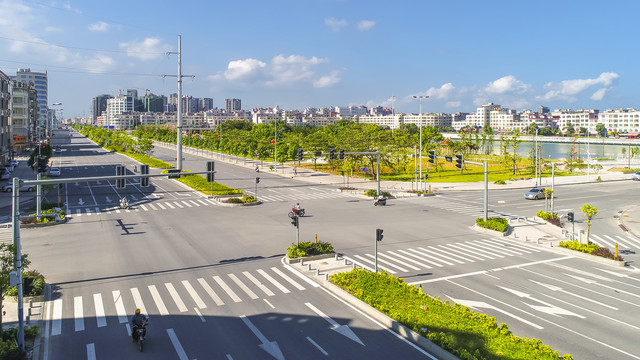 道路