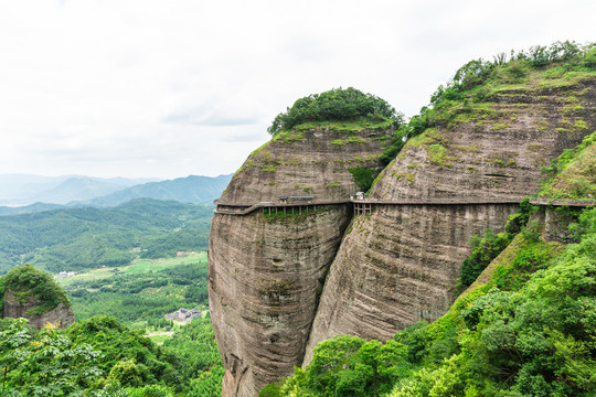 龙南武当山