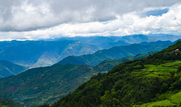 远山风光