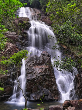 山泉瀑布贺州姑婆山