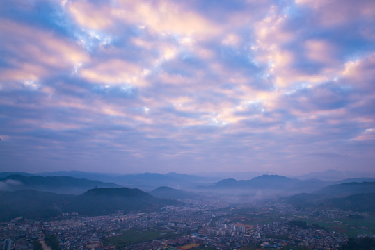 云雾山峰