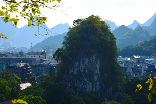 桂林独秀峰