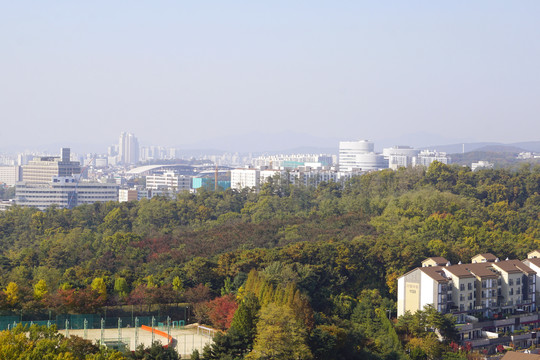 韩国水原市光教湖湖滨住宅楼