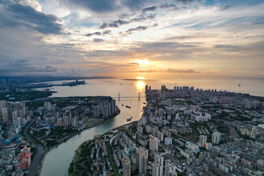 海口市世纪大桥海甸河入海口