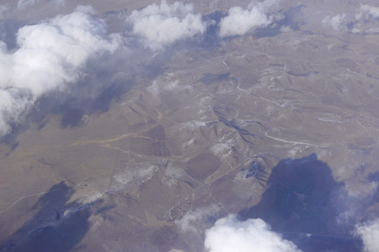 航拍内蒙古高原阴山山脉地区