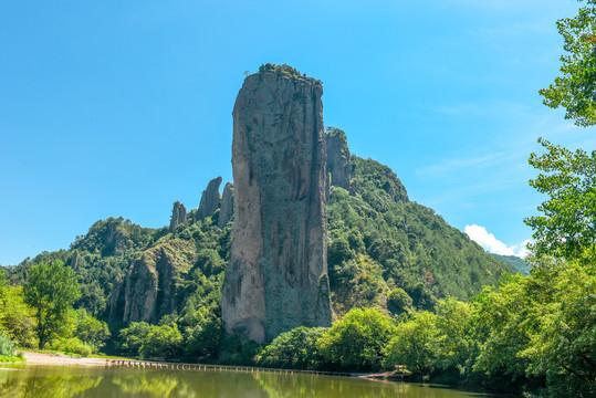 鼎湖峰